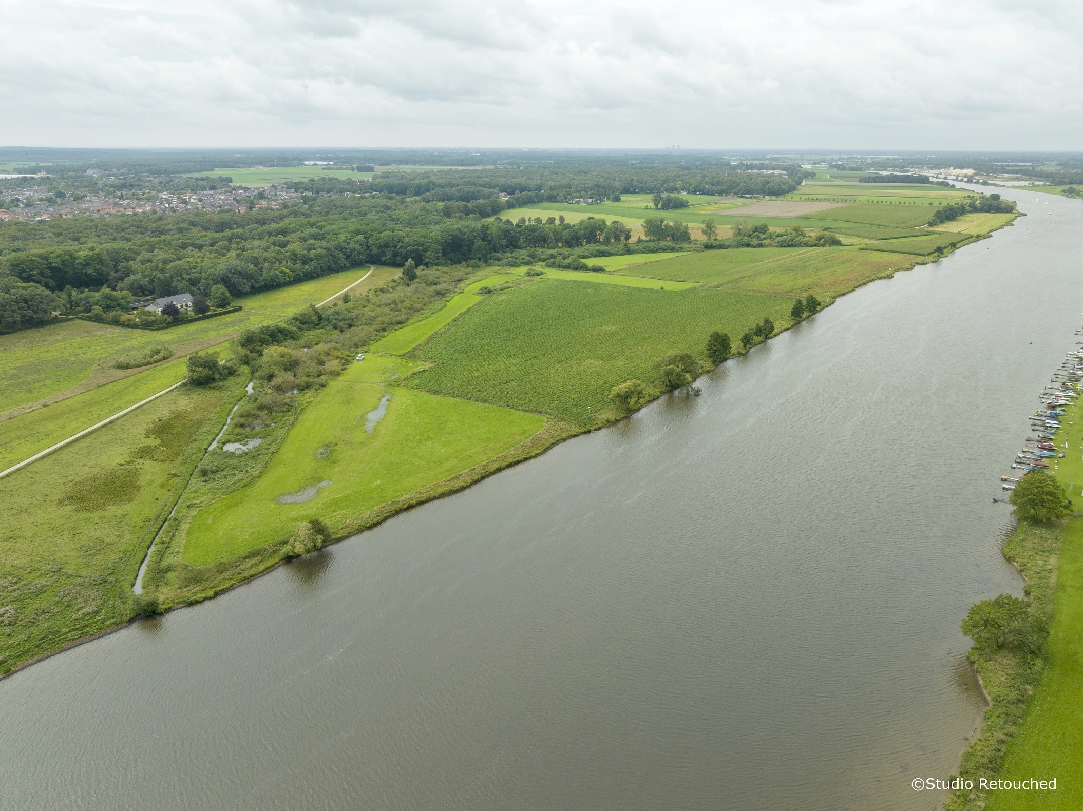 Geul De Weerd-Reuver bij de Maas in de buurt van Beesel