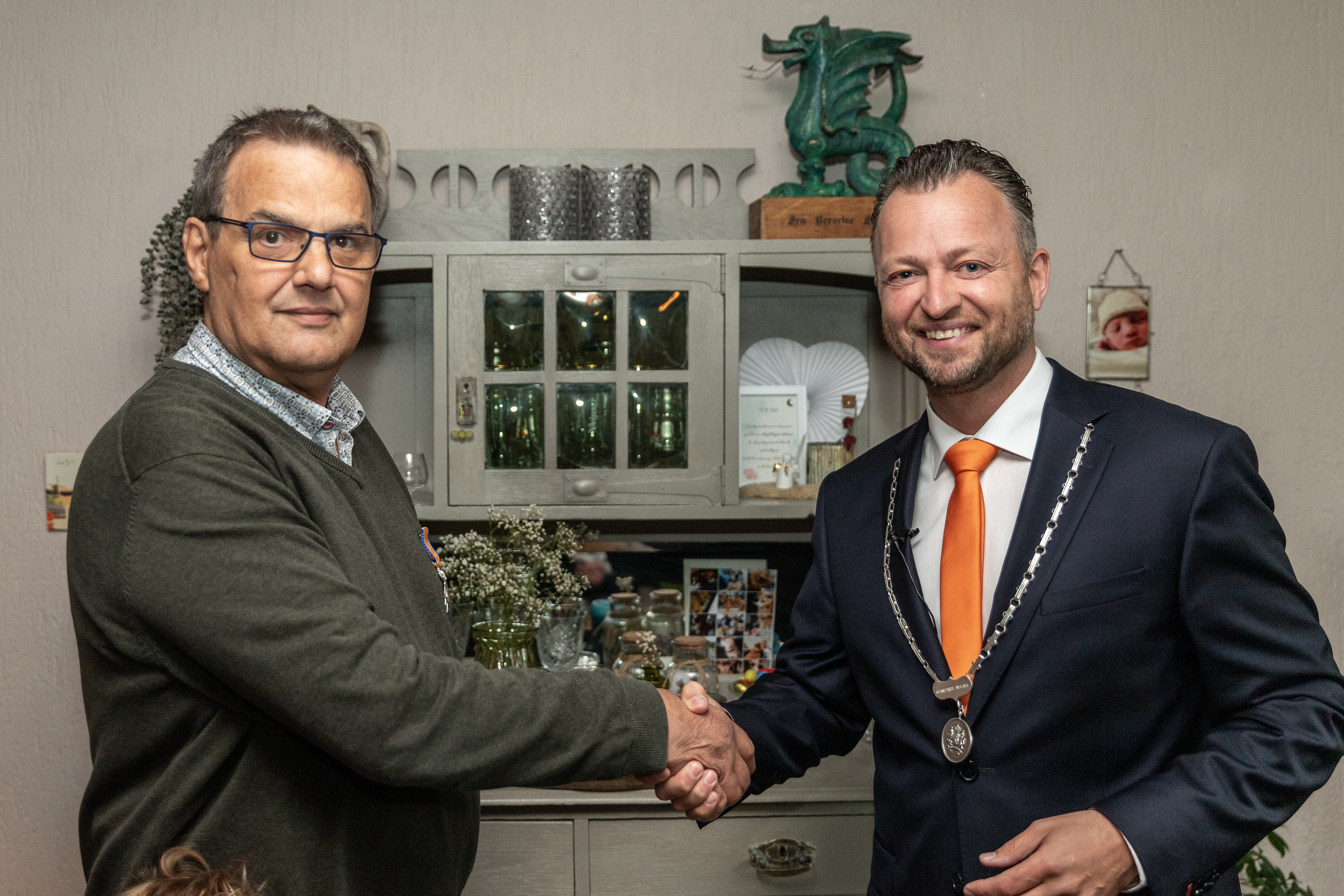John Fiddelers als Lid in de Orde van Oranje Nassau bij Lintjesregen 2025