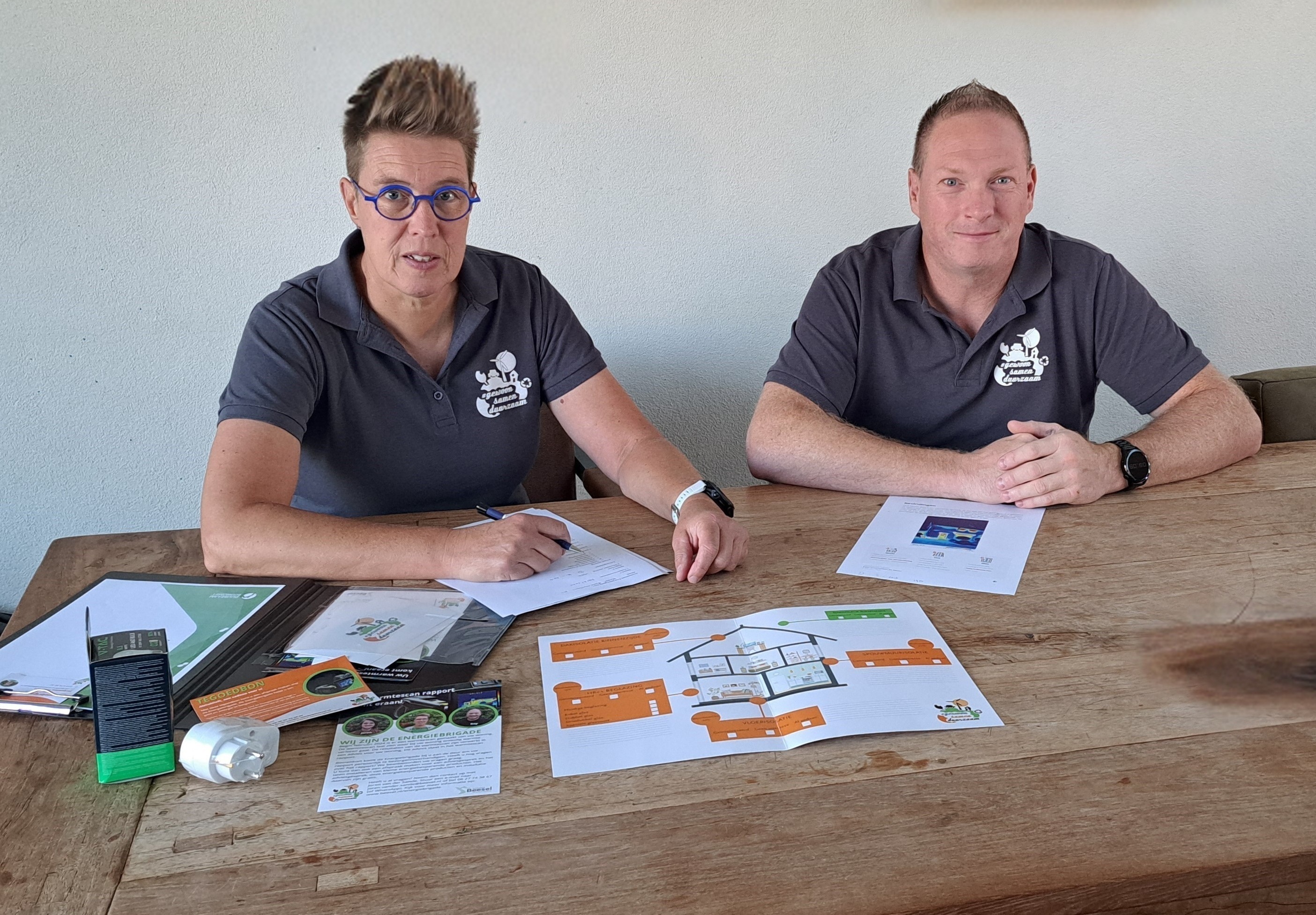Energiecoaches Jacqueline en Roy op huisbezoek